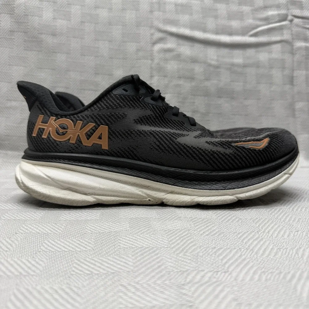 Hoka One One Clifton 9 Shoes Womens Size 9.5 Wide Black‎ Copper Running 1132211